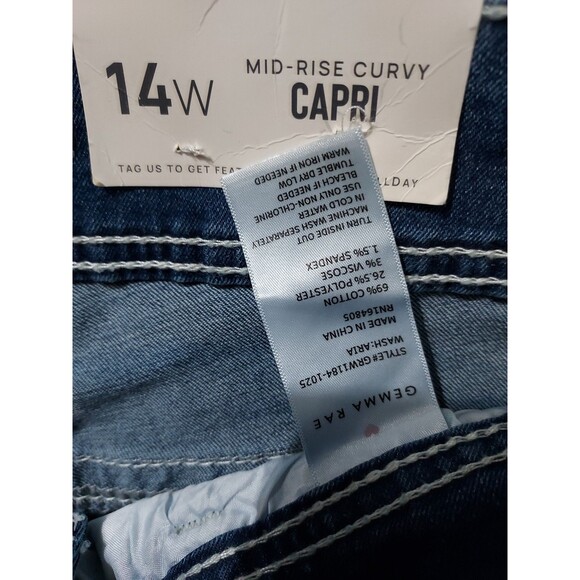Gemma Rae Curvy Capri Mid-Rise Blue Jeans Bling Back Pockets Plus Size 14W - NEW - Picture 4 of 5